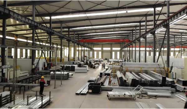 Bekerja di ZhongTai Struktur Baja Bangunan Pabrik